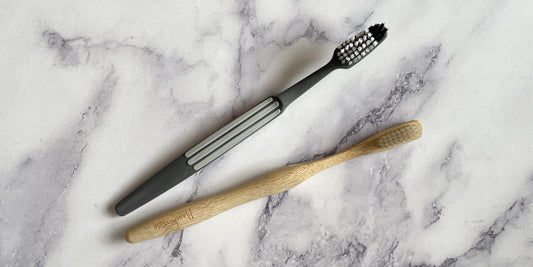Bamboo vs Plastic Toothbrush