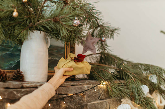 Wrap Green This Holiday: A DIY Guide to Eco-Friendly Gift Wrapping